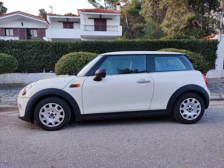 MINI ONE 2015
